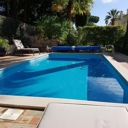 Beautiful 2-bed In Quinta Do With Pool Villa